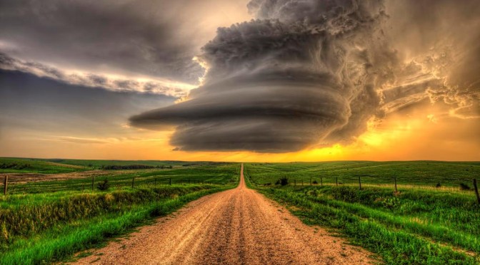 supercell-highway-arcadia-nebraska-douglas-berry-Copy-672x372